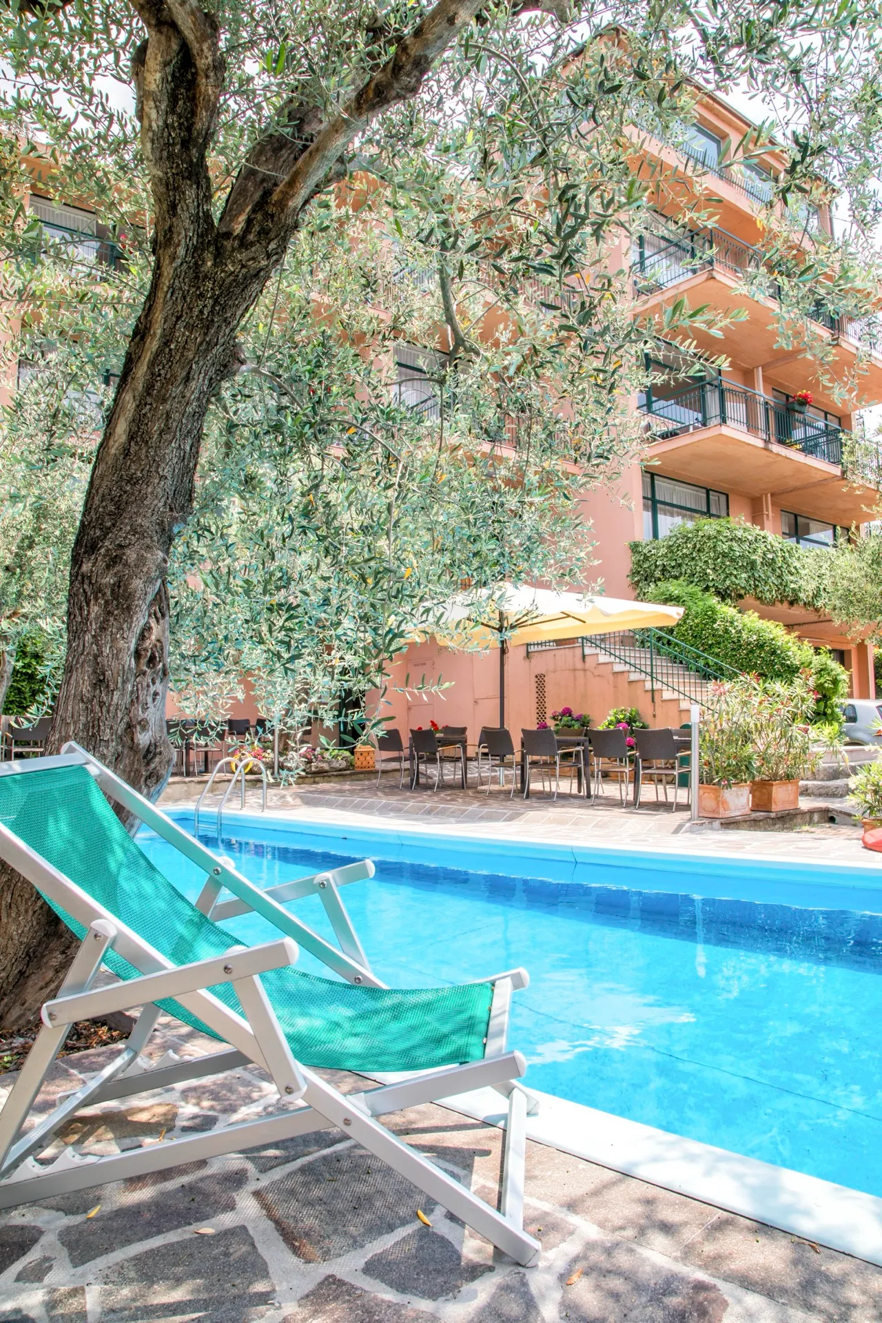 Piscina privada de Appartamenti Wieland, Torri del Benaco, Lago de Garda